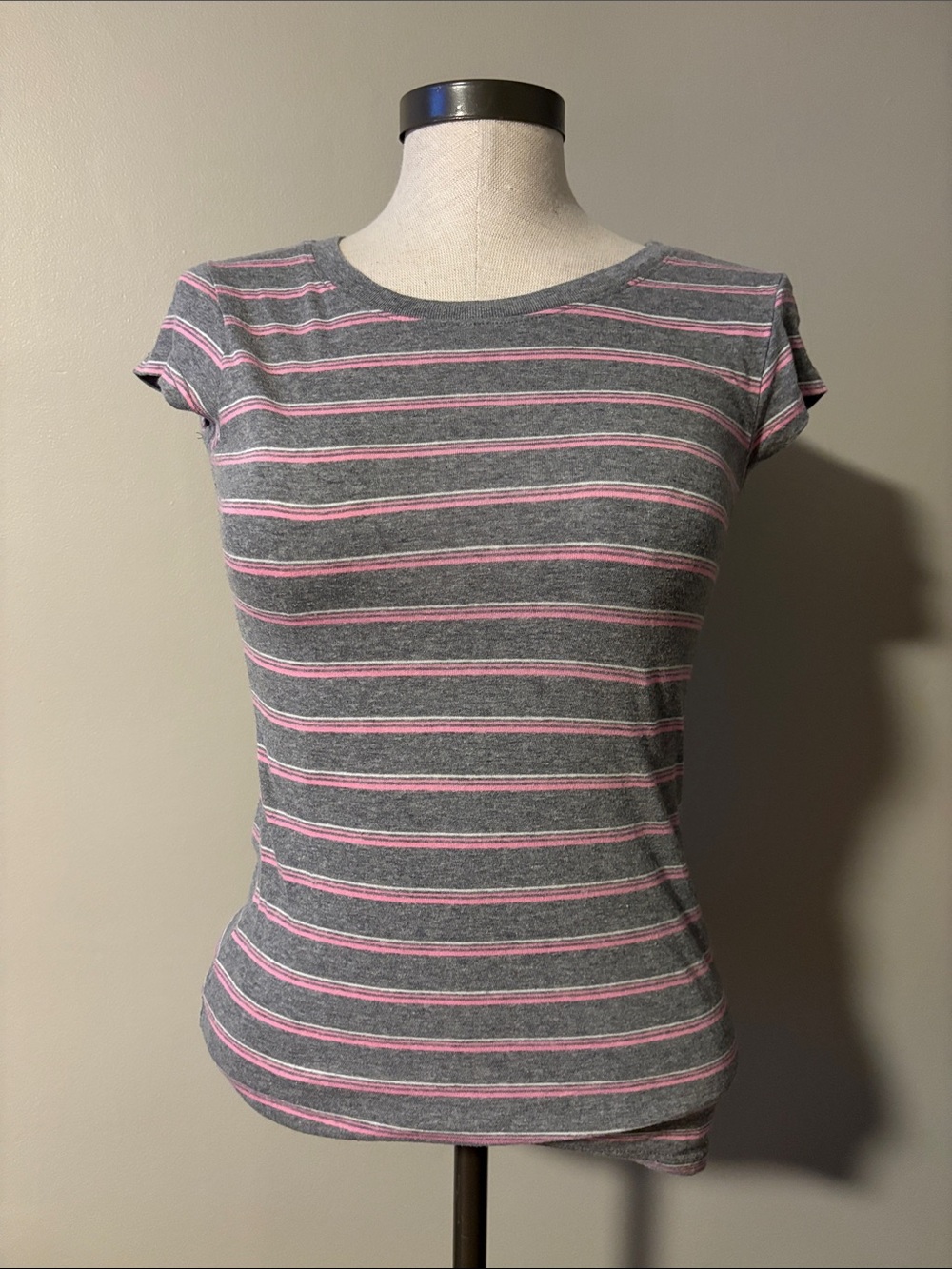 Aeropostale Gray Tee with Pink Stripes - Short Sleeve